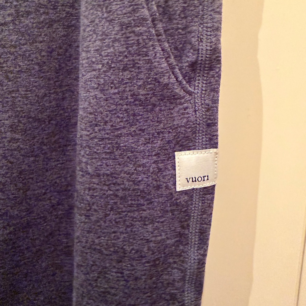 Like New Vuori Performance Jogger Small Charcoal Heather - Picture 6 of 7